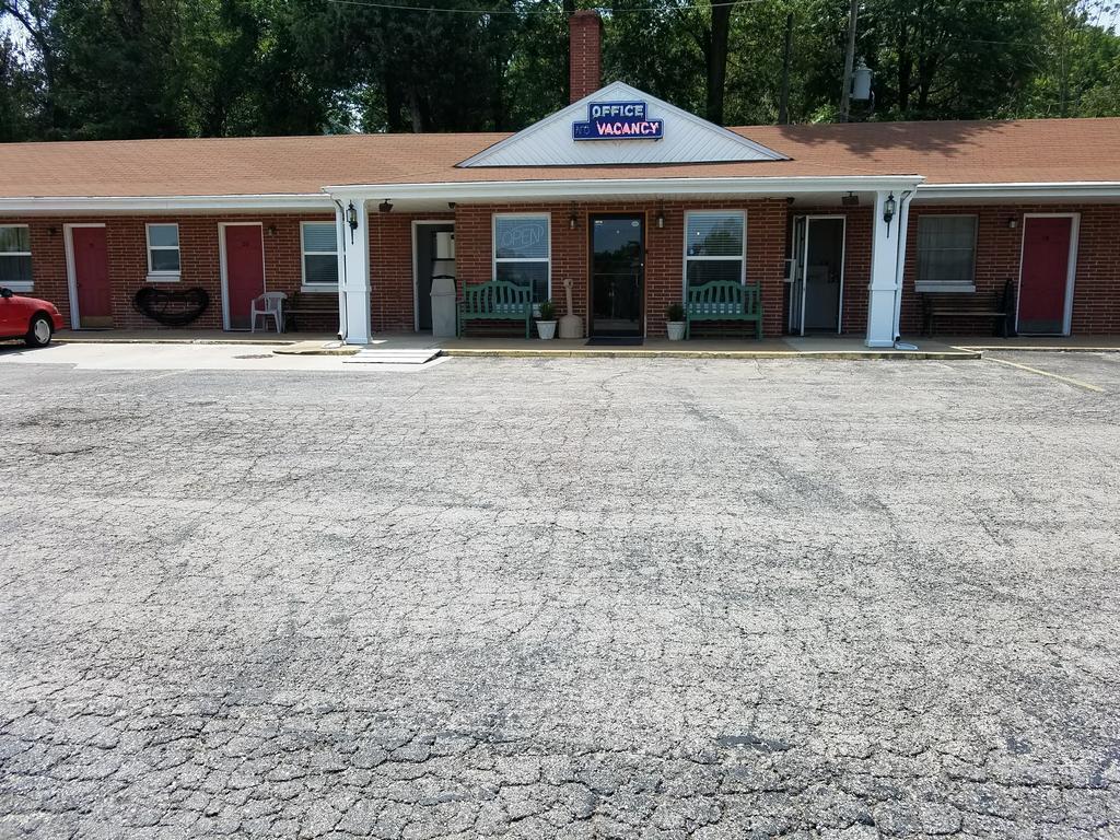 West Plains Motel מראה חיצוני תמונה