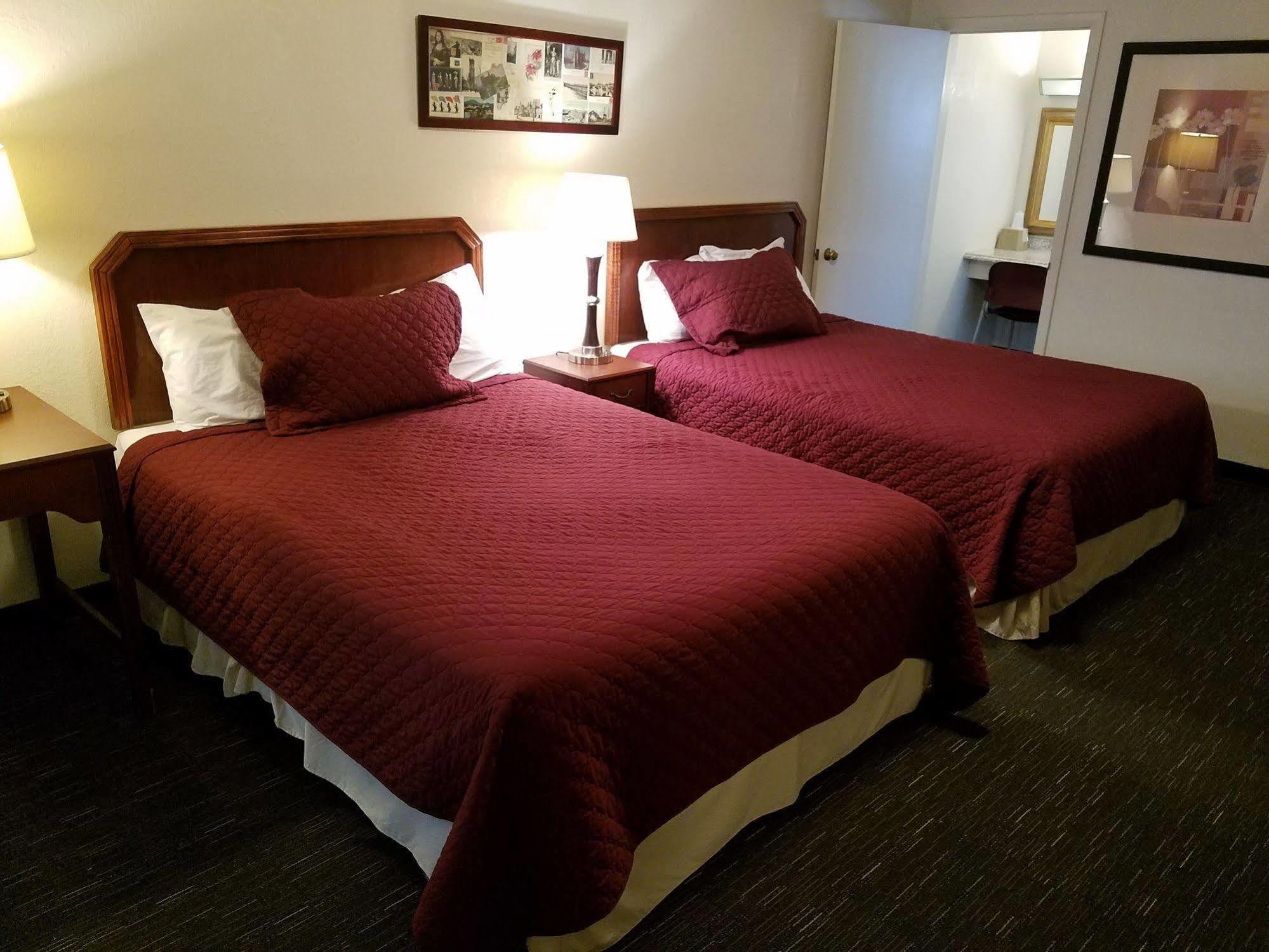 West Plains Motel מראה חיצוני תמונה